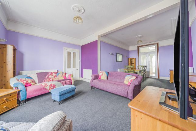 39, Hazelbank Road, London photo 4