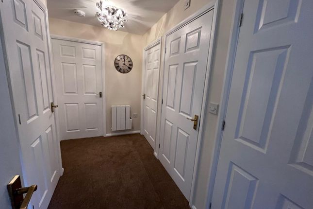 Apt 2, 50, Cardinal Close, Birmingham photo 4