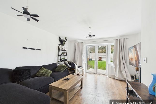 8 Parkinson Road, Burton-On-Trent photo 3