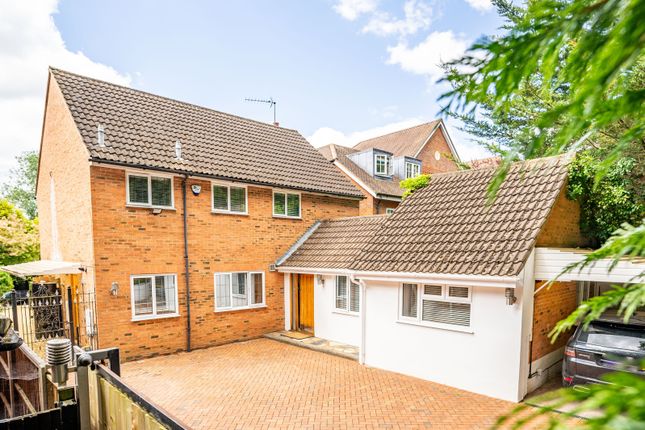 Thumbnail Detached house for sale in London Road, St. Albans, Hertfordshire