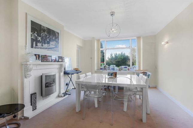 28, Burdon Lane, South Cheam photo 4