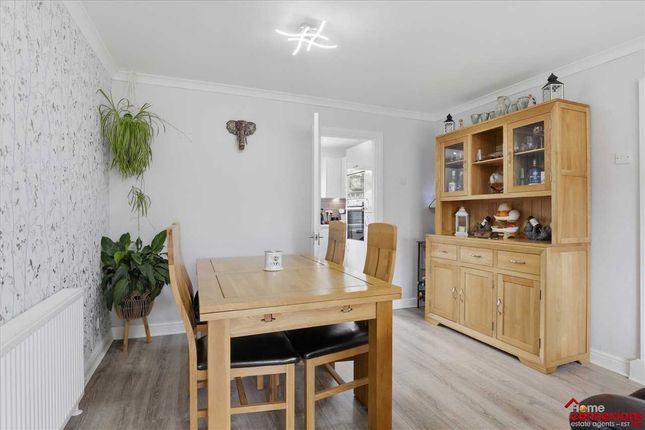 56, Eider Grove, Greenhills, East Kilbride photo 4