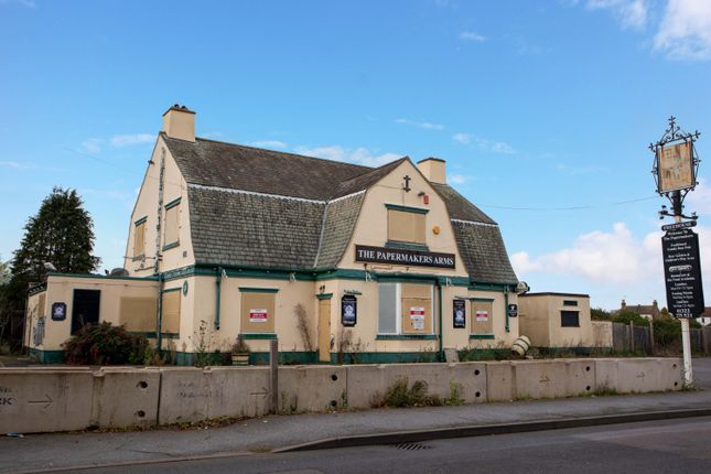 Pub/bar for sale in Hawley Road, Dartford