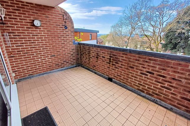 2 Alton Court, 5A, Alton Road, Poole photo 3