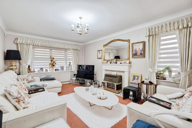 47, Parkway, Bolton photo 2