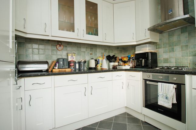 End terrace house for sale in Cromwell Avenue, Filey