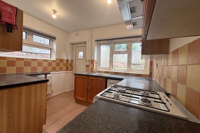 Fully Fitted Kitchen