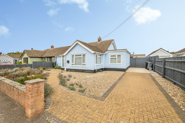 2-bed bungalow on Chandos Court, Woodbridge, £375,000