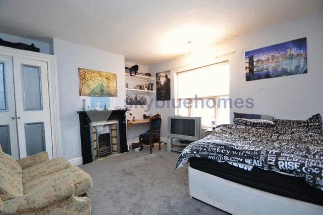 Thumbnail End terrace house to rent in Stretton Road, Leicester