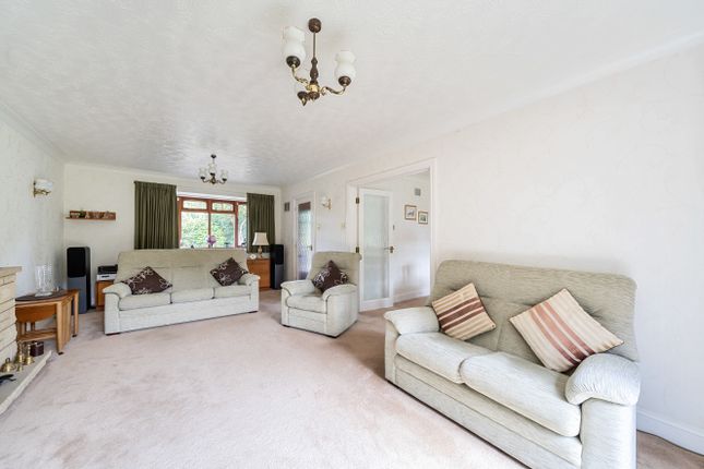 12, Four Acres View, Cirencester photo 4