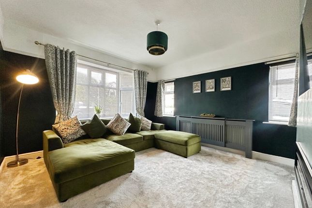 73, Alexandra Road, Penn, Wolverhampton photo 2