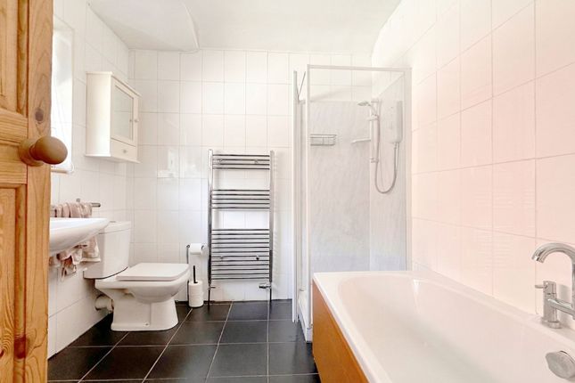 57 Shrigley Road South, Stockport photo 3