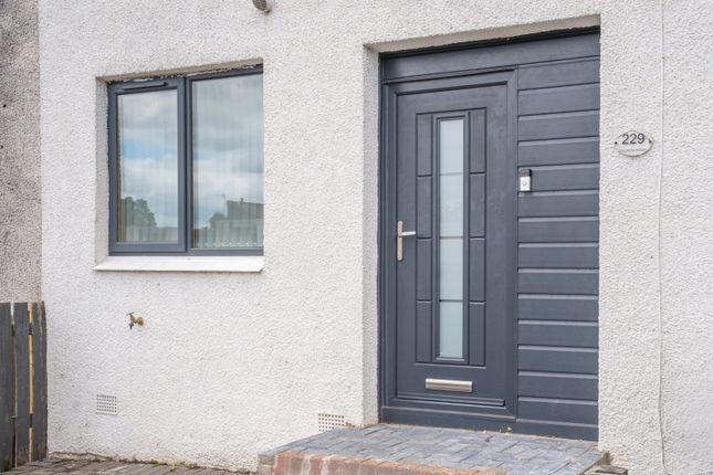 229, Colliston Avenue, Glenrothes photo 3