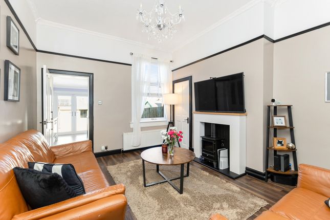 28, Sixth Street, Newtongrange photo 2