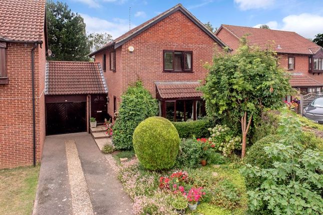 Thumbnail Detached house for sale in Kingsway, Taunton