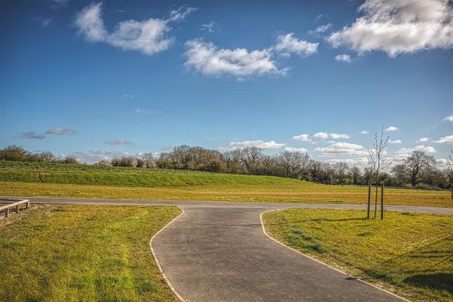 7, Cloudberry Close, Derby photo 2