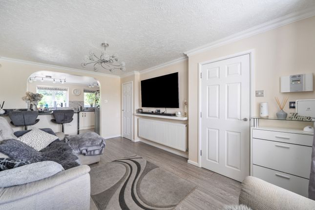 33, Lingfield Park, South Gloucestershire photo 2