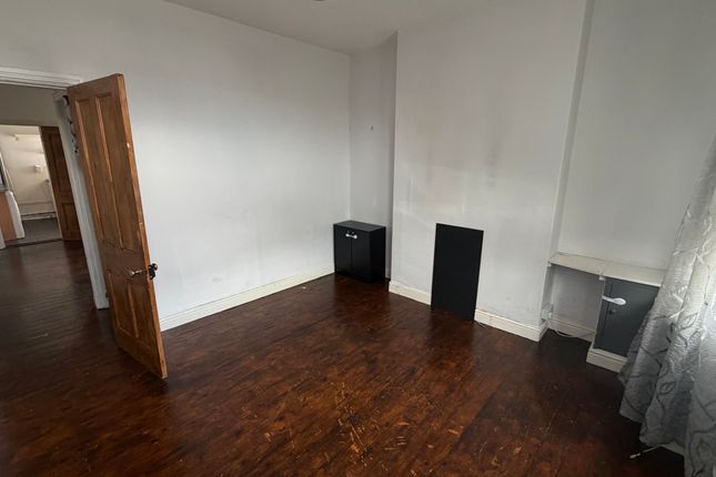 2-bed house on 14, Nottingham, £1,100/mo