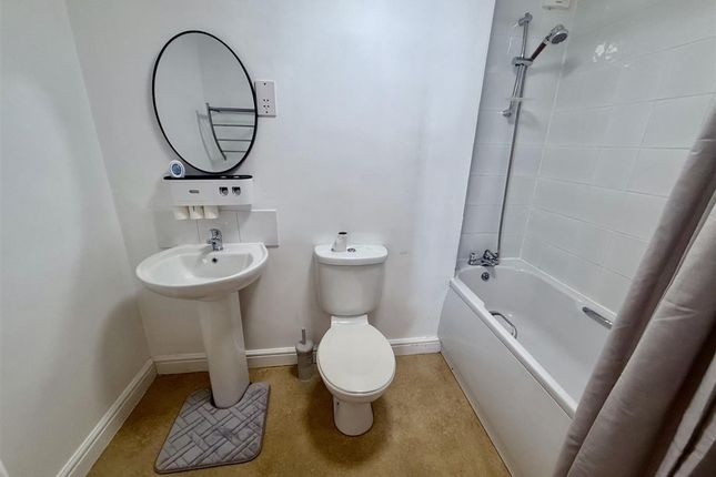 Flat 1, Sturminster Lodge Sturminster Road, Bristol photo 5