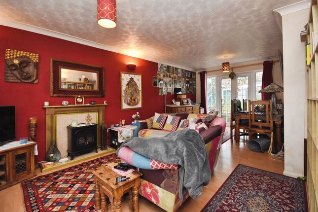 12, Augustus Close, HAVERHILL photo 2