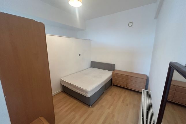 Apt 319, Liverpool photo 4