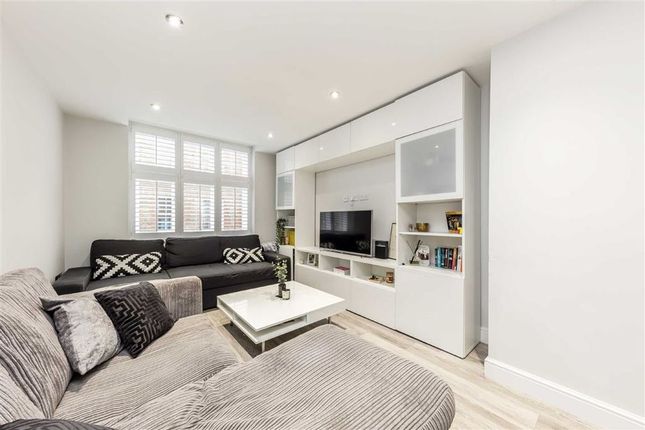 Thumbnail Flat to rent in New Row, London