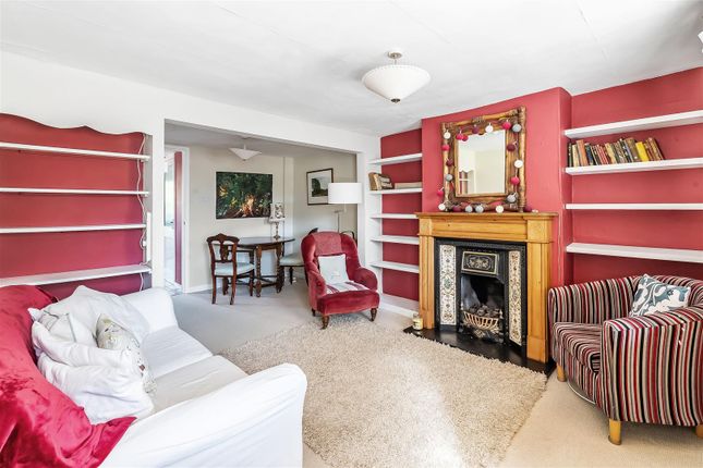 17, Middle Road, Leatherhead photo 3