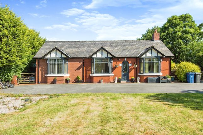 Jane Lane, Midge Hall, Leyland, Lancashire PR26, 4 bedroom bungalow for ...