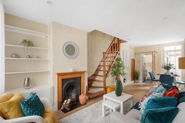 Thumbnail Terraced house for sale in Hyde Road, Richmond