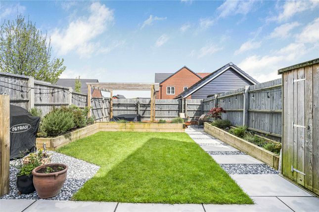 Semi-detached house for sale in Causeway Close, Thame, Oxfordshire