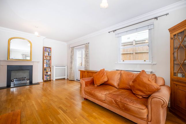224, Somerset Road, London photo 4