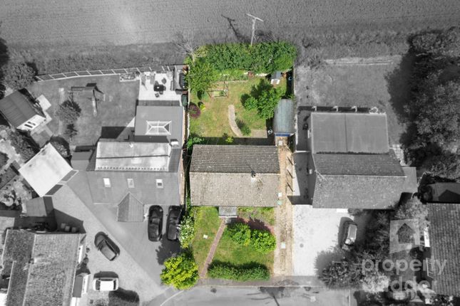 3, Shirley Close, Norwich photo 2