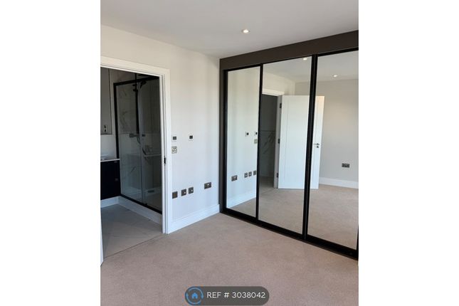 Cockfosters, Munro Court, Cockfosters photo 5