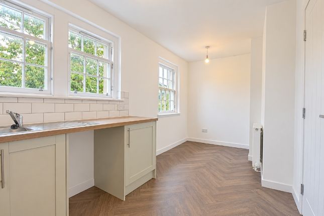 Drum Street (4of4), Gilmerton, Edinburgh, EH17 8QH, Edinburgh photo 5