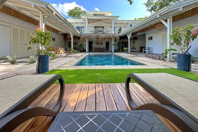 Villa for sale in 75V7+6Fx, C. Vascos, Provincia De Guanacaste, Tamarindo, 50309, Costa Rica, Tamarindo, Cr