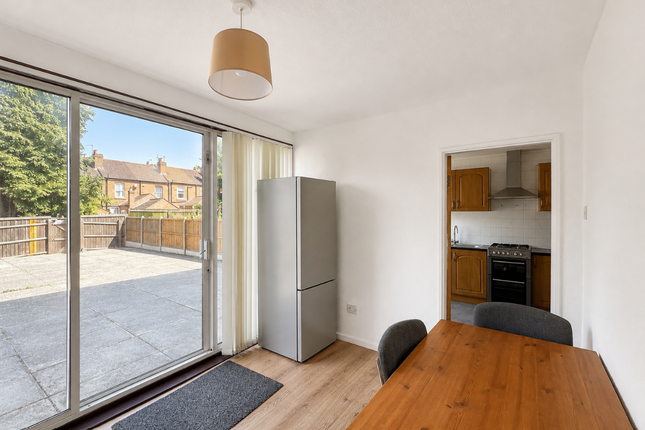 110 Northfield Road, Coventry photo 5
