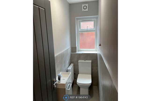 Room to rent in Cannock Road, Wolverhampton