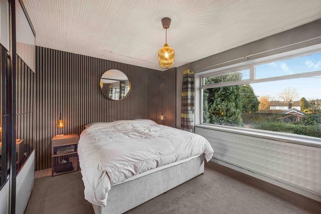 6 Croft Close, Altrincham photo 4