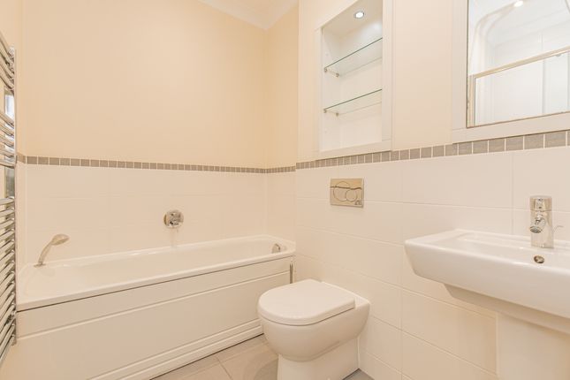 Flat for sale in Michaelis Road, Thame