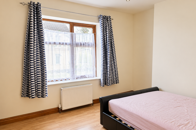 47, Edward Street, Hinckley photo 3