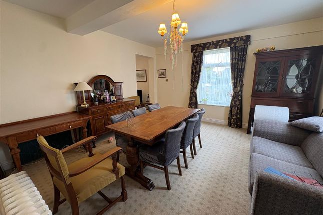 229, Roberttown Lane, Liversedge photo 4