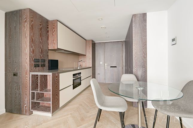 E.15.05, Battersea, London photo 4