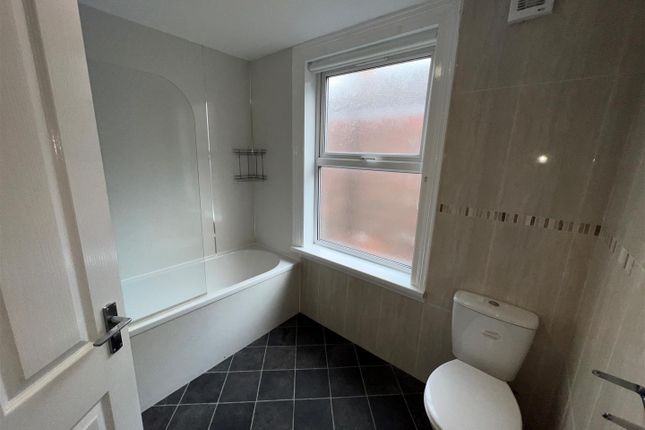 15, Beresford Avenue, Hull photo 5