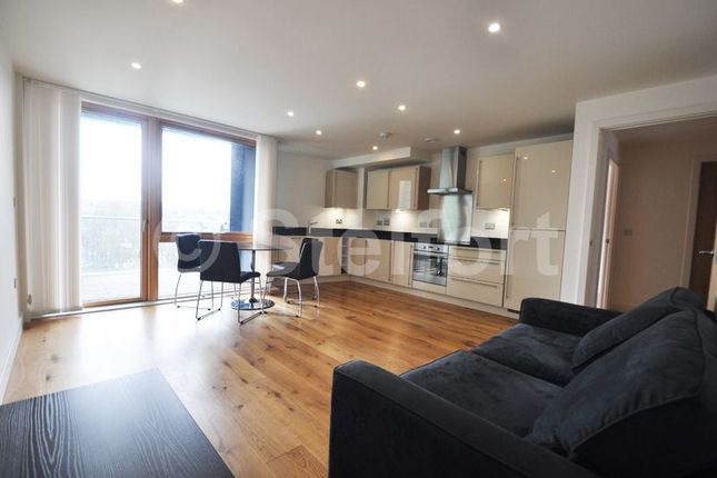 Flat for sale in Hornsey Lane, London