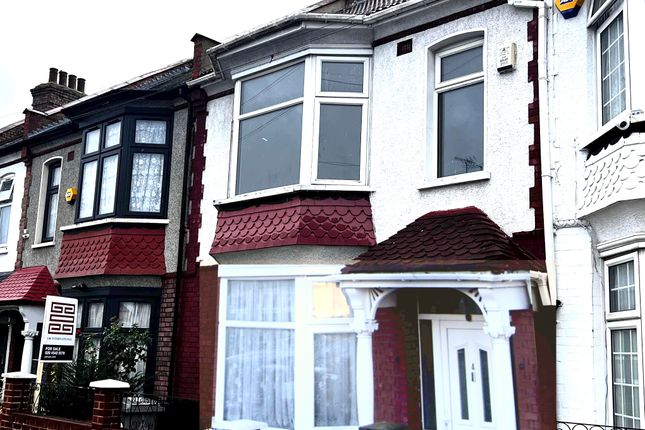 Thumbnail Terraced house to rent in Clayton Avenue, Wembley