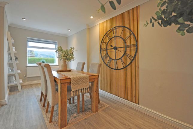 12, Pontymason Court, Newport photo 3