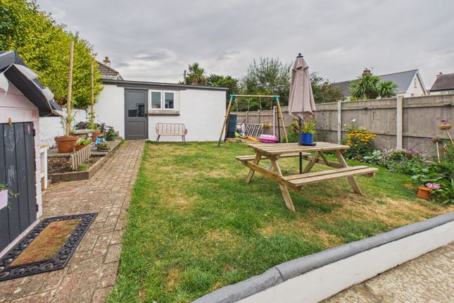 16, Summerleaze Avenue, Bude photo 3