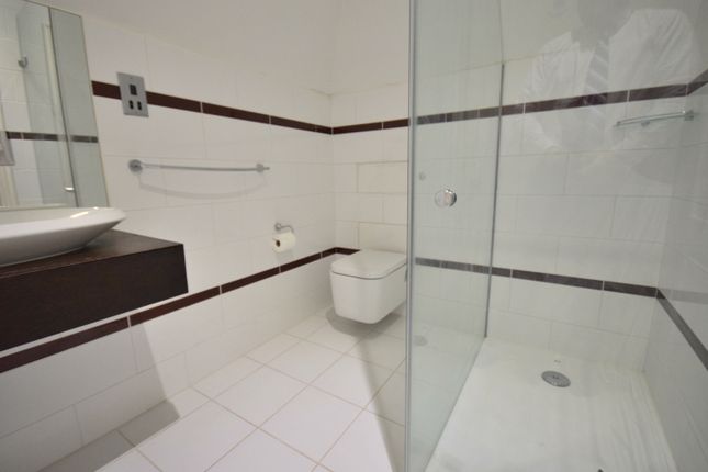 Room 2, 15a, Park Farm Road, Bickley photo 4