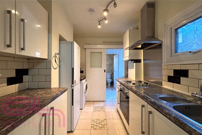 Inwood Road, Hounslow photo 4