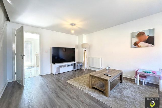 12, Sowthistle Drive, Gloucester photo 3